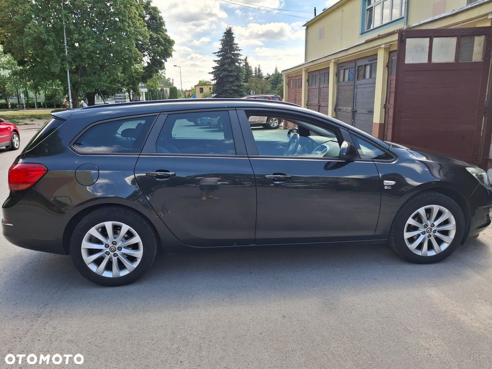 Opel Astra 1.4 Turbo 150 Jahre - 6