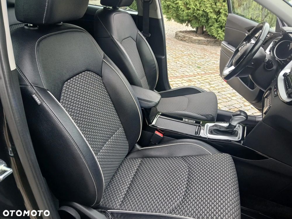 Kia XCeed - 30