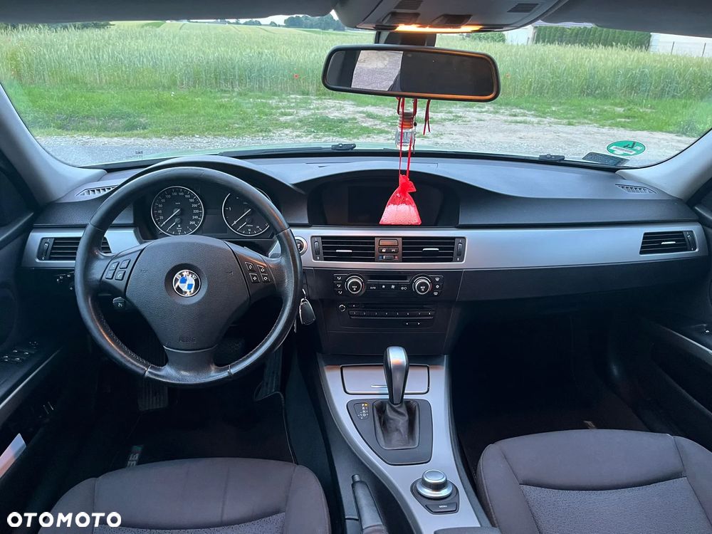 BMW Seria 3 - 12