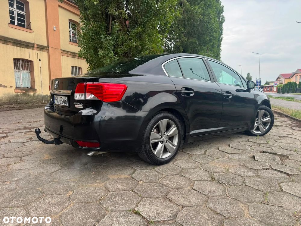 Toyota Avensis 2.0 Premium MS - 4