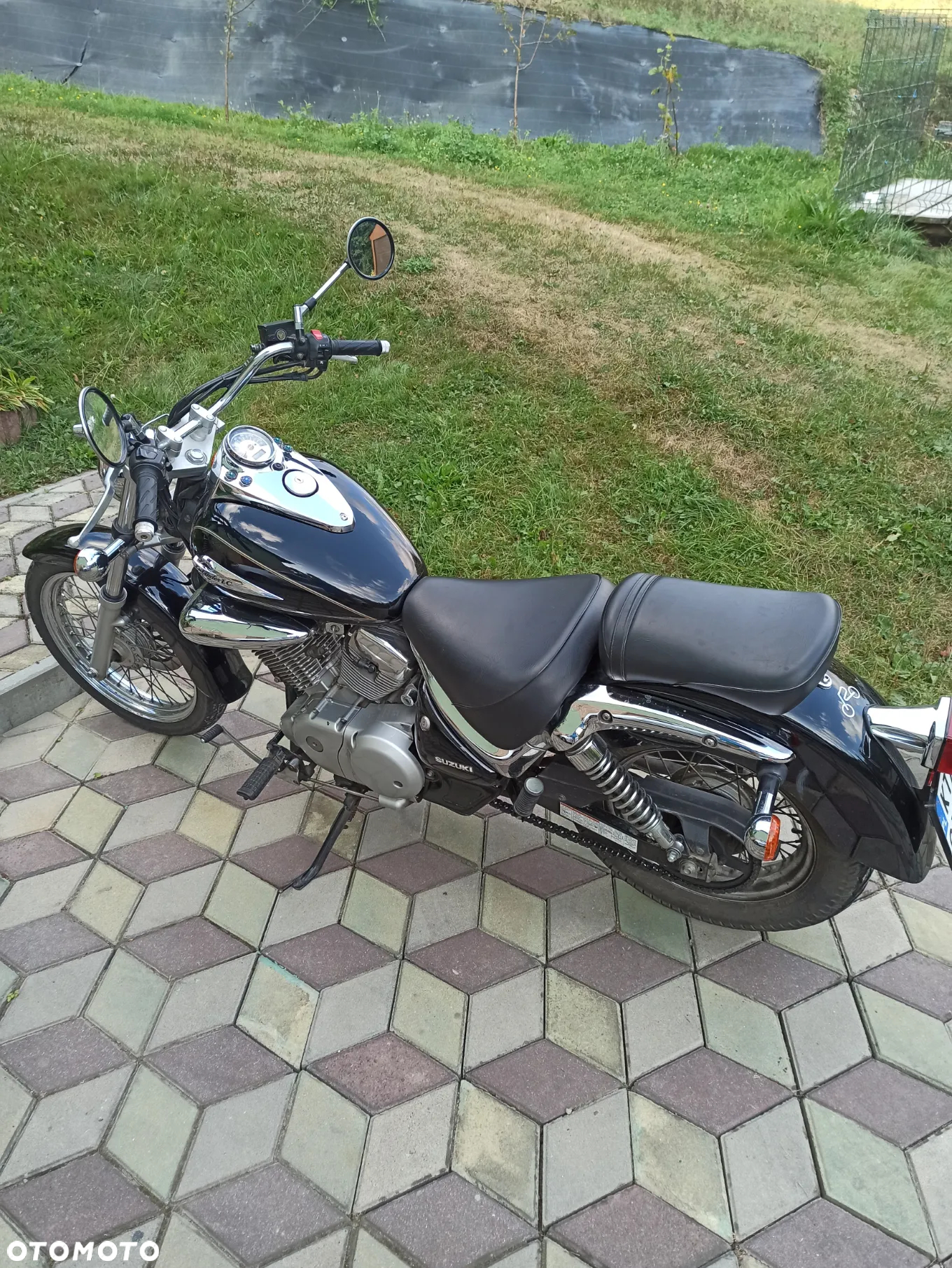Suzuki Intruder - 5