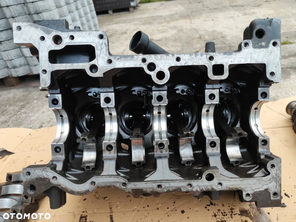 Blok silnika + wał korbowy i tłoki silnika 2.2 HDI Euro 5 130KM do Peugeot Boxer Citroen Jumper II 11-16r Ford Transit Mk7 - 19