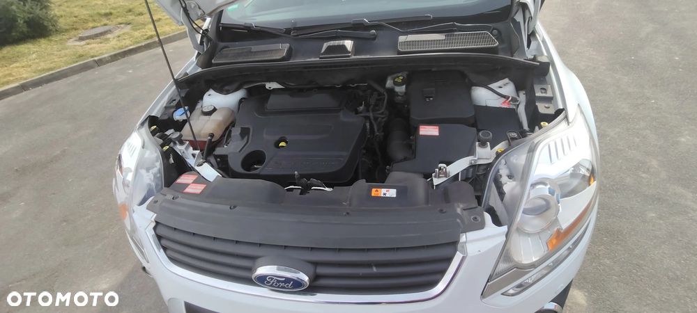 Ford Kuga 2.0 TDCi 4x4 Individual - 12