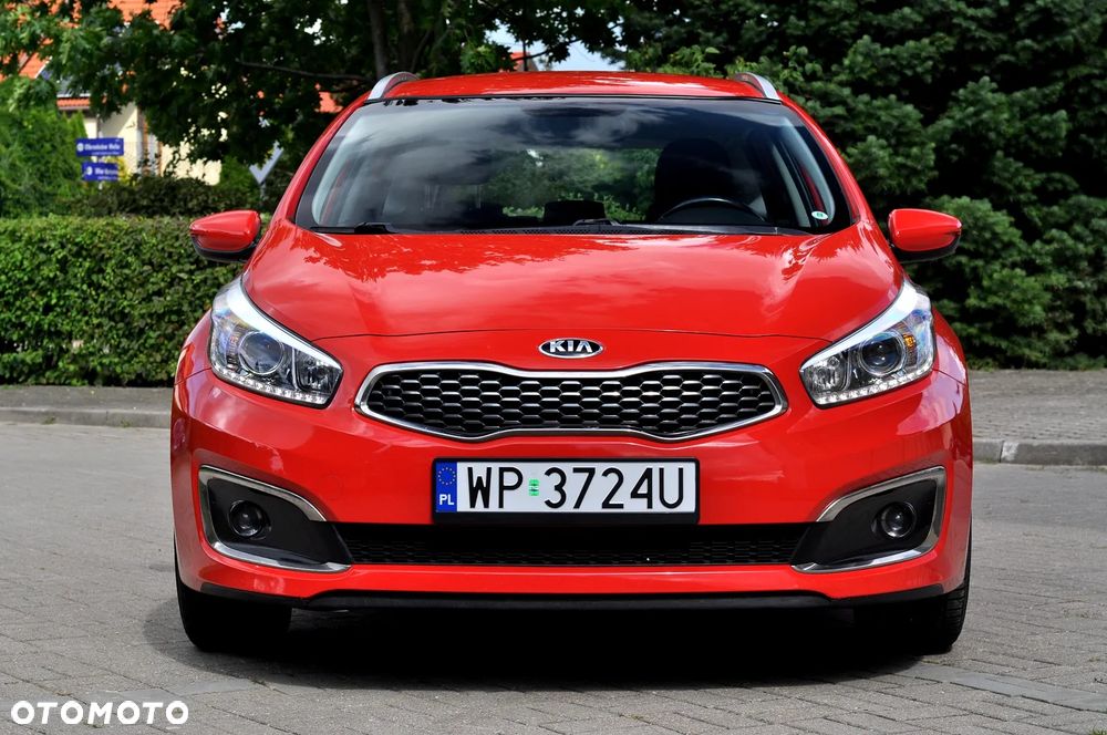 Kia Ceed 1.6 GDI M DCT - 13