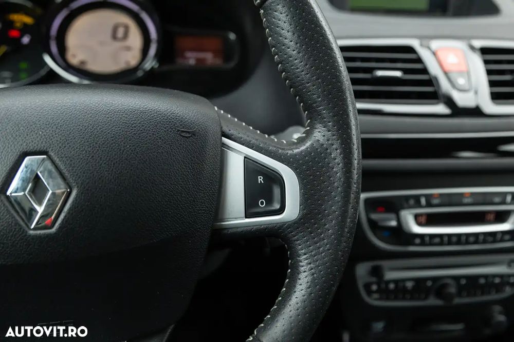 Renault Megane dCi 130 FAP BOSE Edition - 25