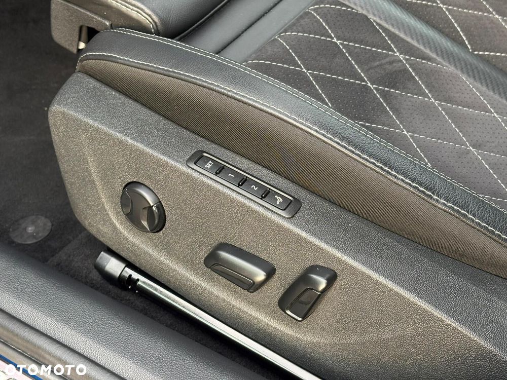 Skoda Octavia 2.0 TSI RS 245 DSG - 11