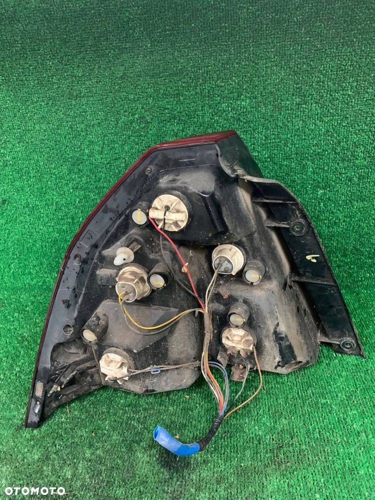 Lampa tylna tył prawa Chevrolet Aveo T200 T250 Sedan WWA - 5