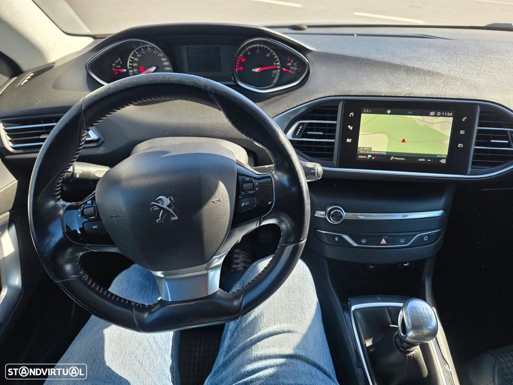 Peugeot 308 SW - 8
