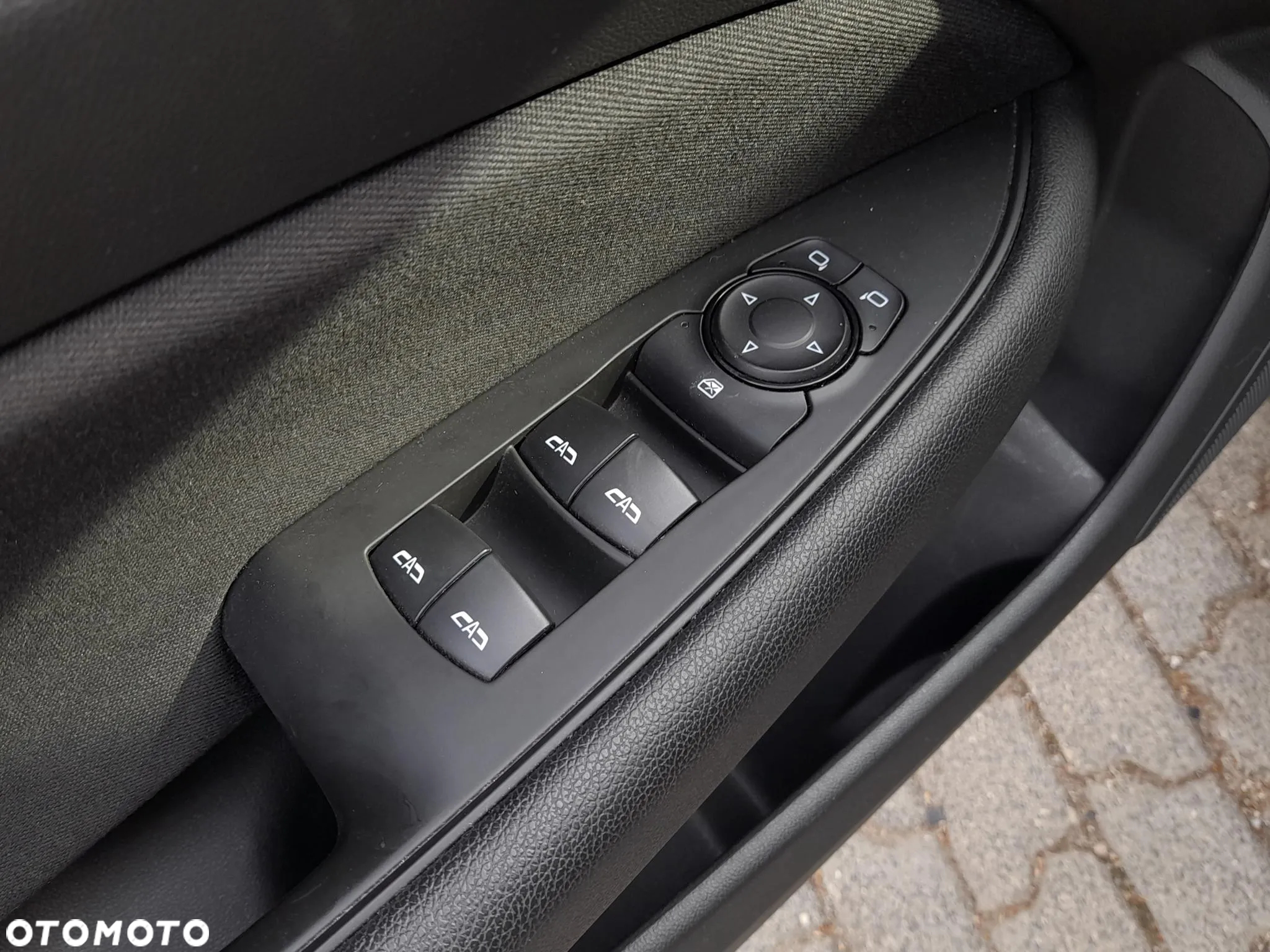 Opel Insignia 2.0 CDTI Enjoy S&S - 22