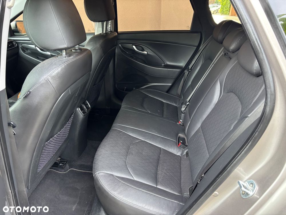 Hyundai i30 1.4 T-GDI DCT Premium - 6
