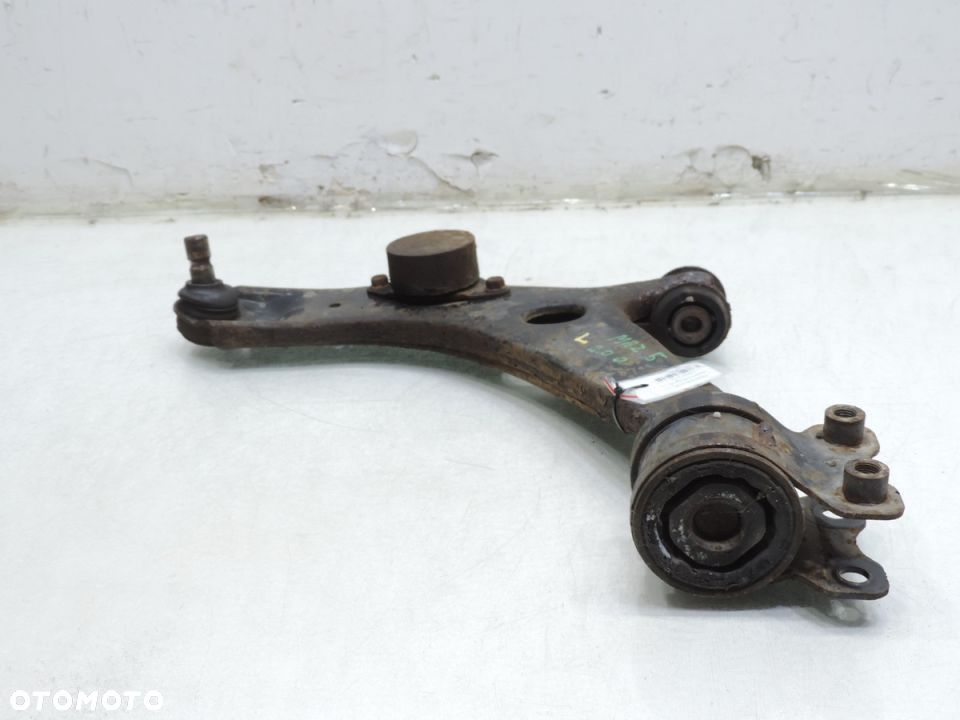 WAHACZ LEWY PRZÓD MAZDA 5 I 2.0 D - 2