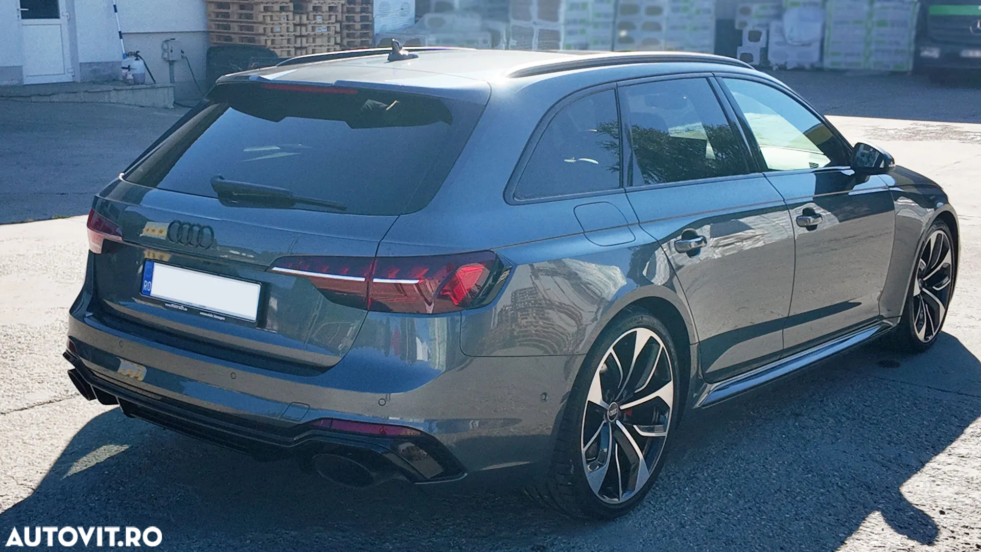 Audi RS4 Avant quattro Tiptronic - 14