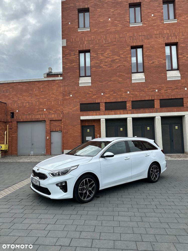 Kia Ceed 1.6 CRDi mHEV L DCT - 24