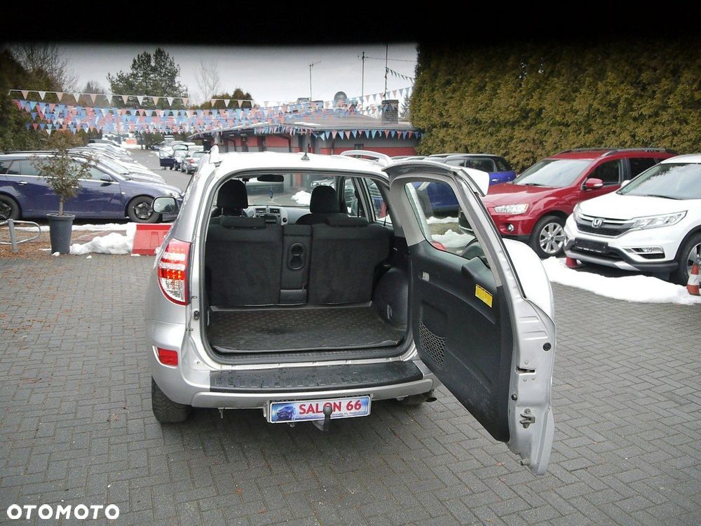 Toyota RAV4 2.2 D-4D 4x4 Sol - 13