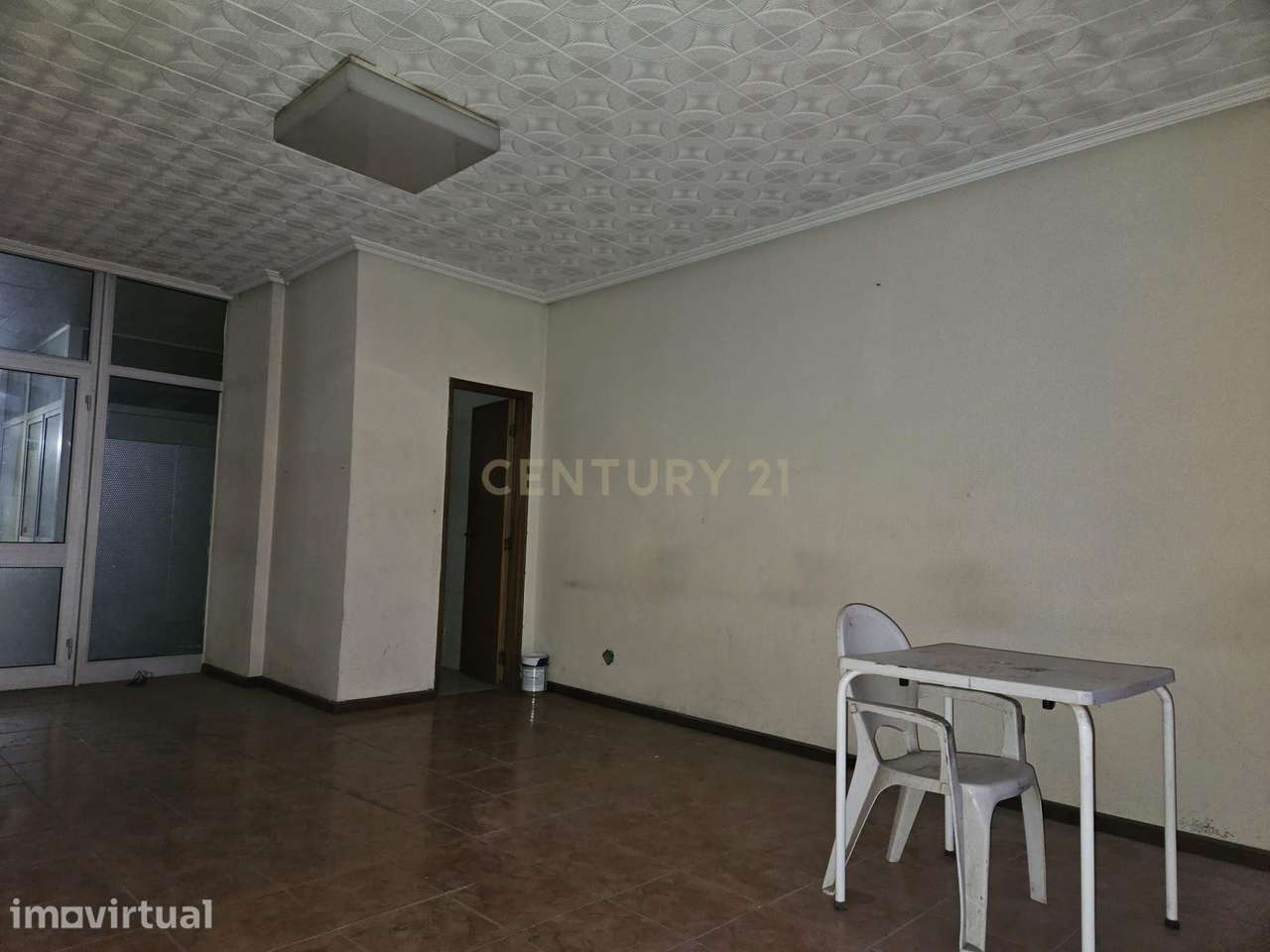 Loja na Guarda - Oportunidade Única no Centro da Cidade - Grande imagem: 4/5