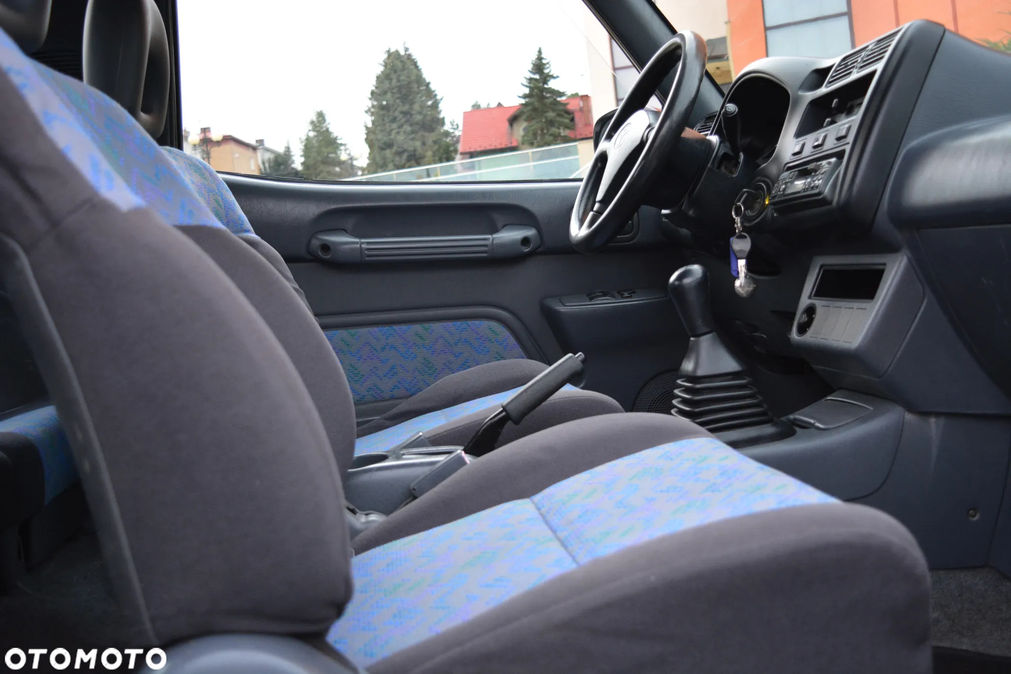 Toyota RAV4 2.0 - 17