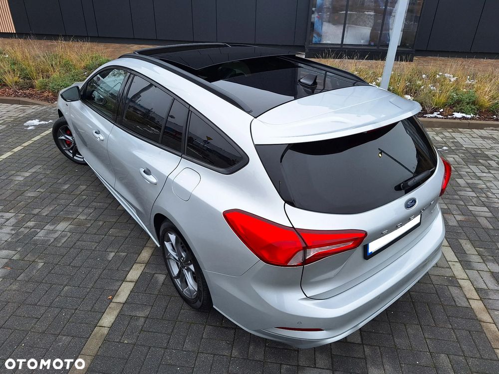 Ford Focus 1.5 EcoBoost ST-Line X - 11