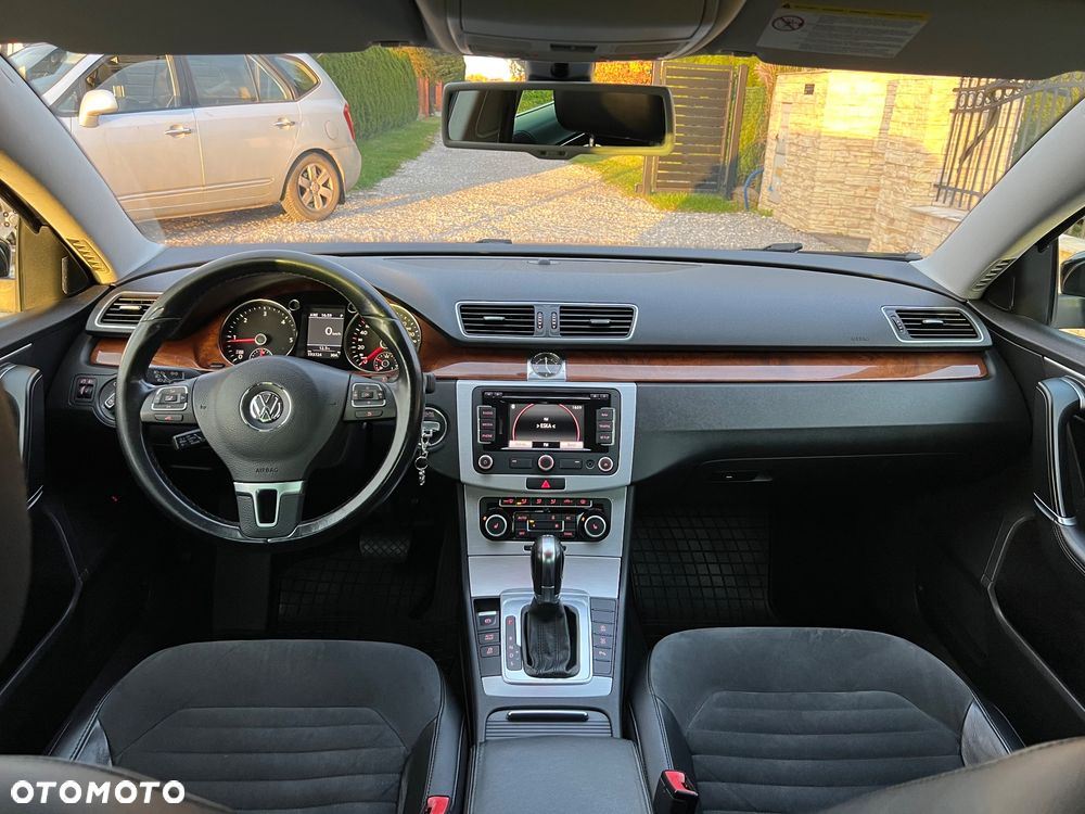 Volkswagen Passat - 9