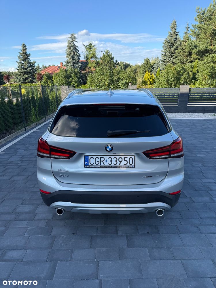 BMW X1 xDrive25i GPF xLine - 6