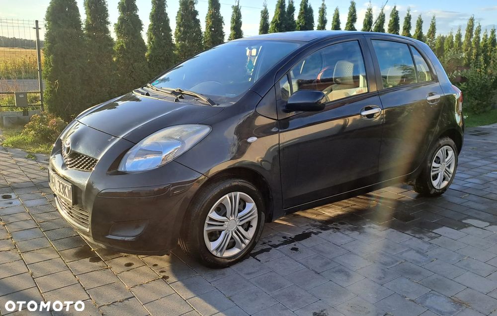 Toyota Yaris - 4