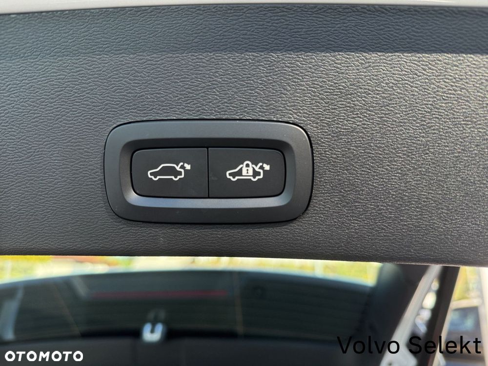Volvo XC 40 - 30