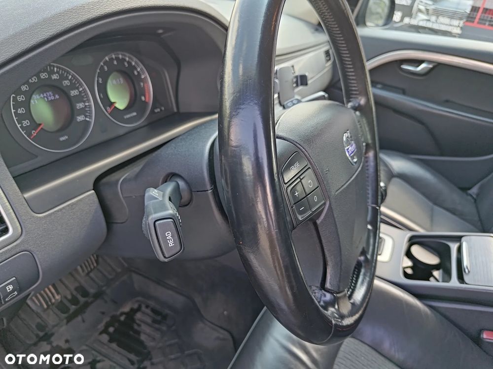 Volvo V70 2.0 Momentum - 26
