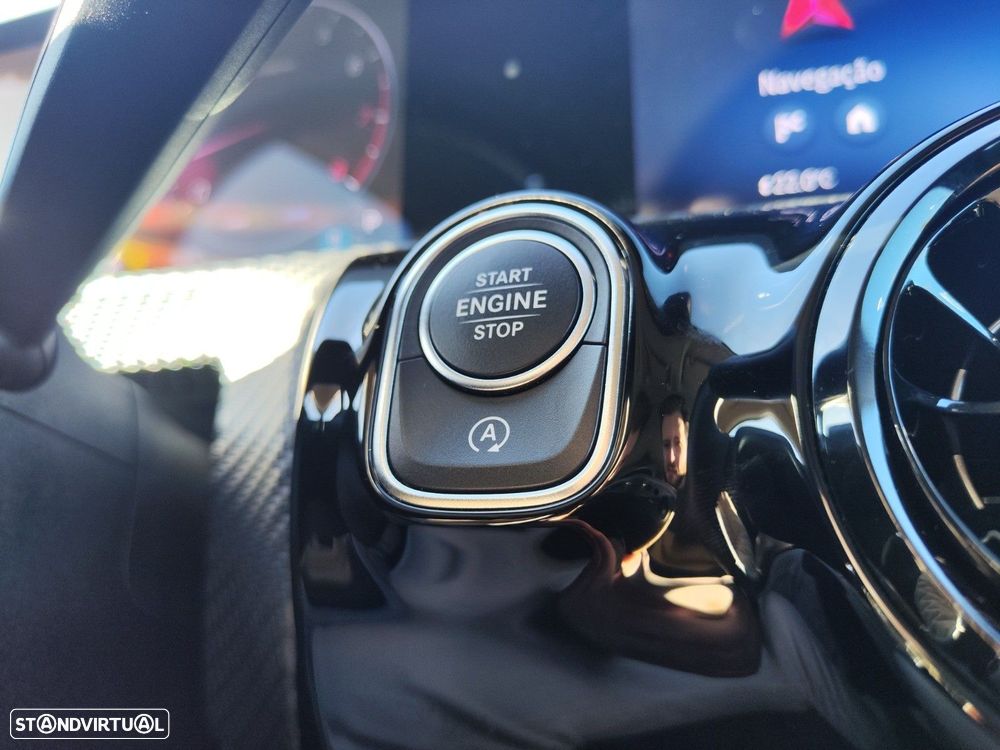 Mercedes-Benz A 200 Standard - 17