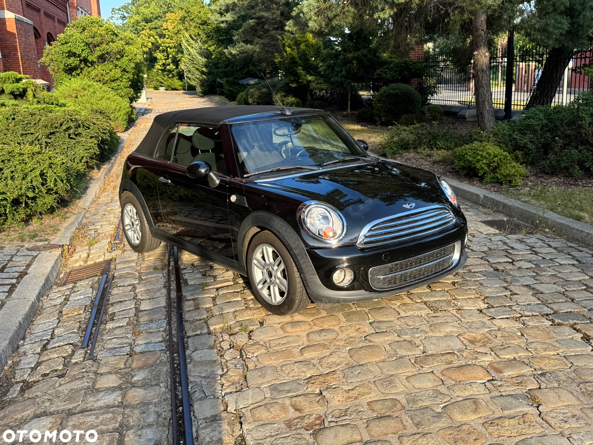 MINI Cooper Cabrio - 34