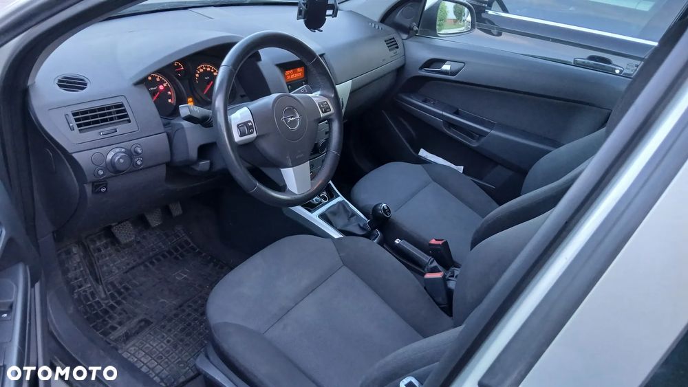 Opel Astra 1.4 - 9