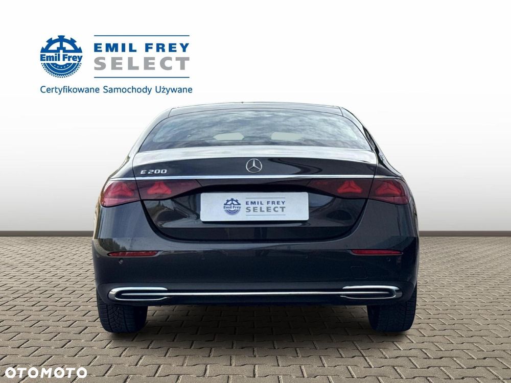 Mercedes-Benz Klasa E - 4