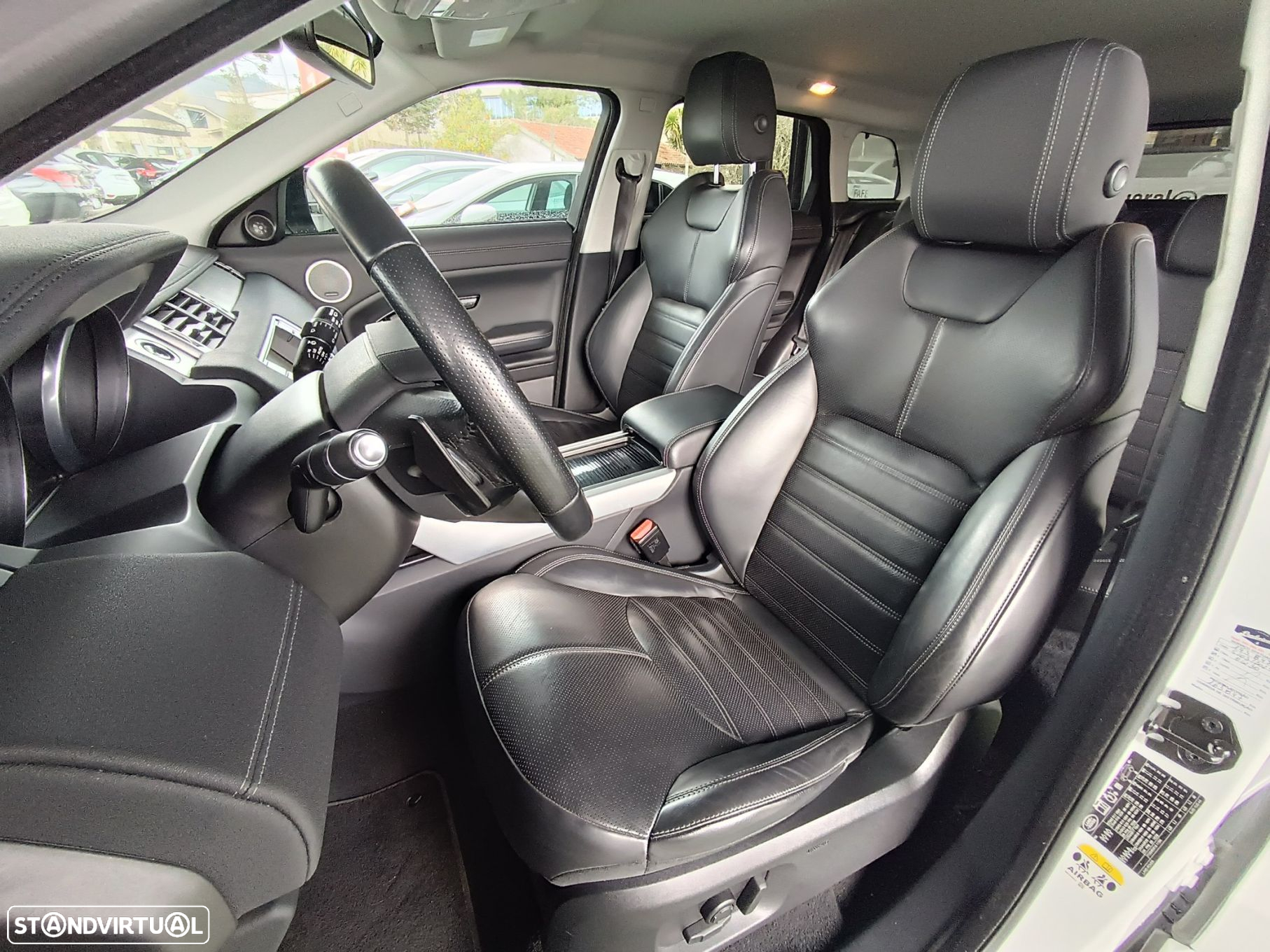Land Rover Range Rover Evoque 2.0 TD4 HSE Dynamic Auto - 25