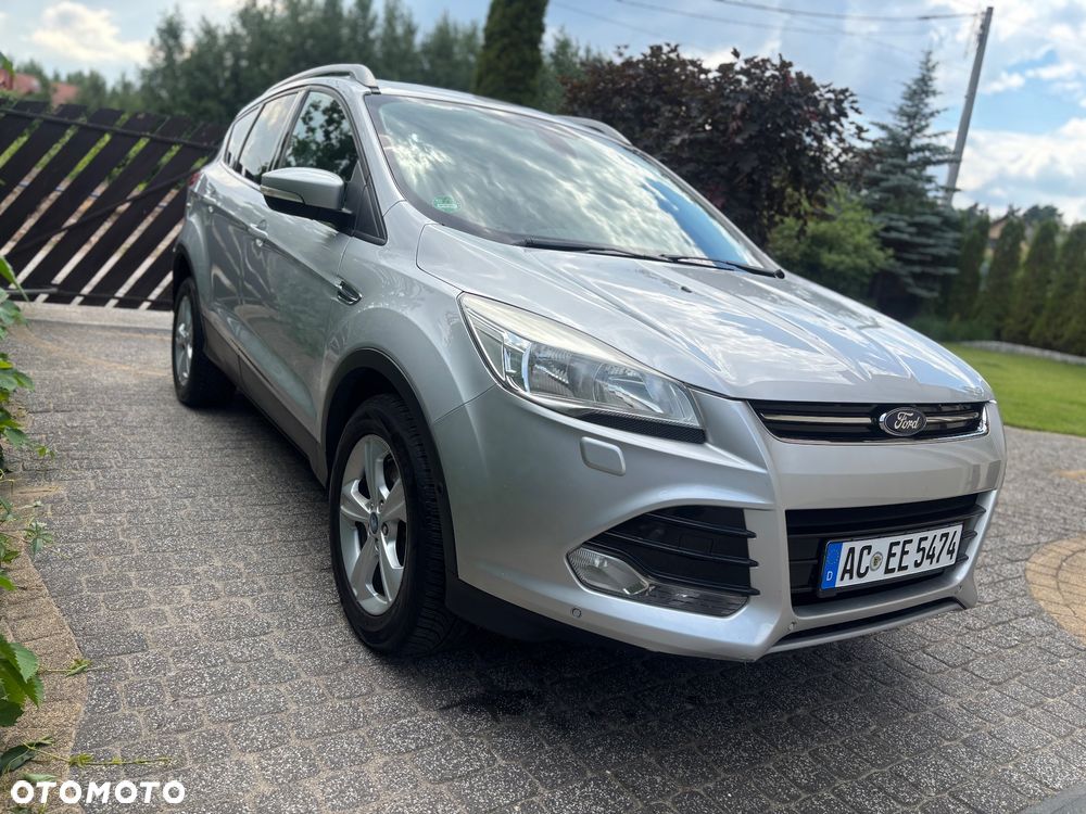 Ford Kuga 2.0 TDCi 2x4 Titanium - 2