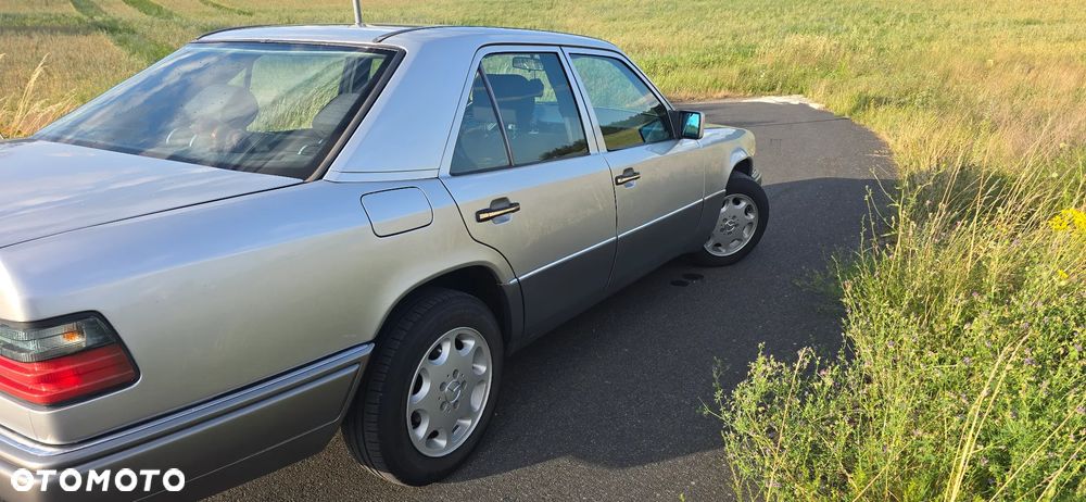 Mercedes-Benz Klasa E - 7