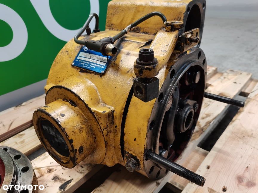 CAT TH 82 {Dyferencjał Z-ITA-753386} - 7