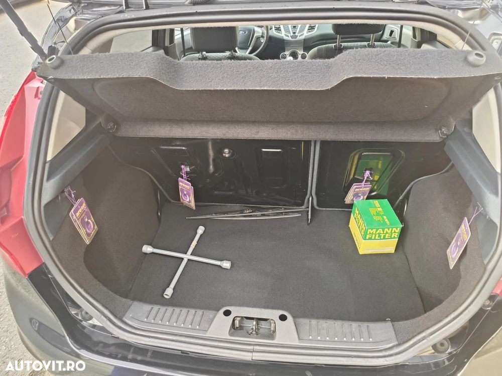 Ford Fiesta 1.4 TDCI Titanium - 8