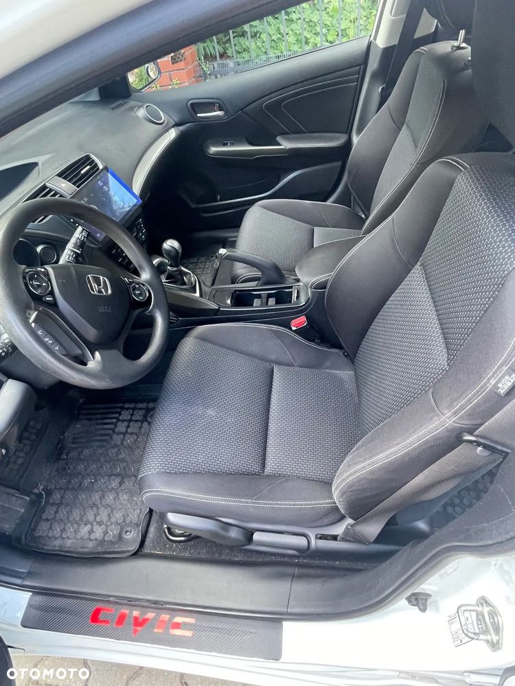 Honda Civic 1.6 i-DTEC Style Edition - 11