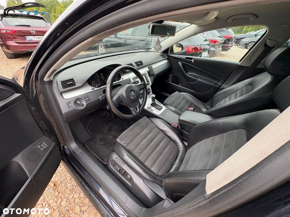Volkswagen Passat Variant 2.0 TDI 4Motion DPF DSG Highline - 28