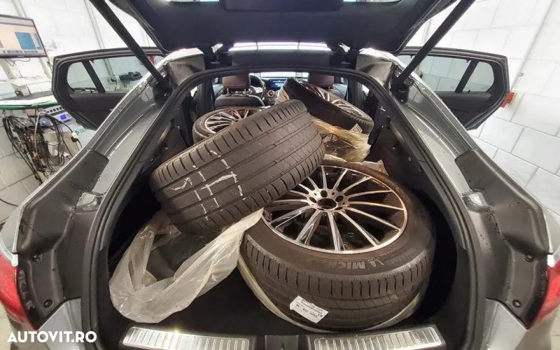 Mercedes-Benz GLC - 4