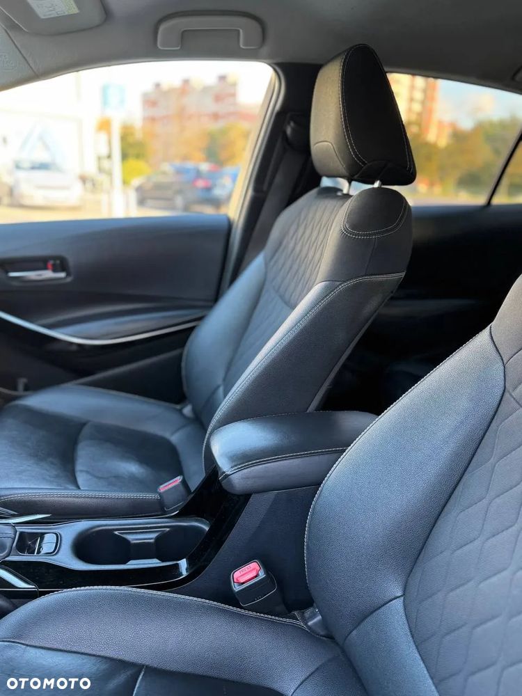 Toyota Corolla 1.8 Hybrid Executive - 15