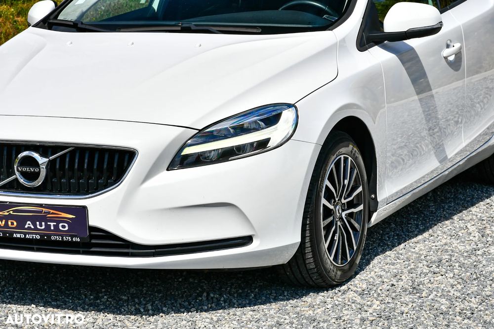 Volvo V40 D2 Momentum - 25