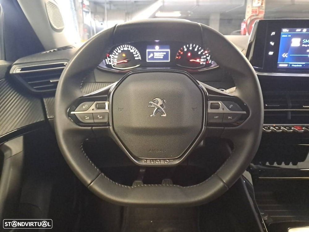 Peugeot 2008 1.2 PureTech Allure - 12