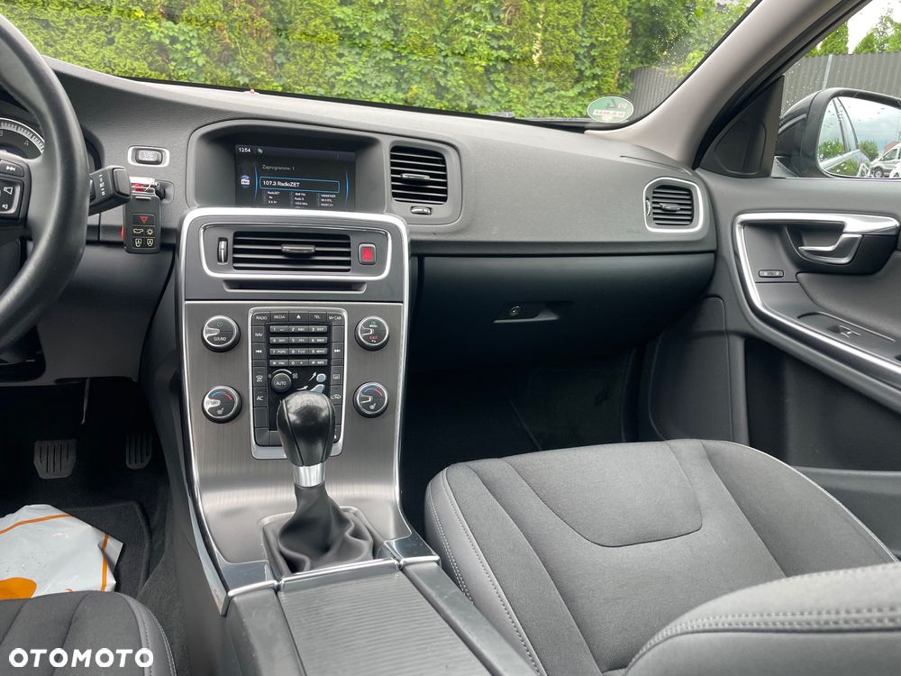 Volvo S60 D3 Summum - 24