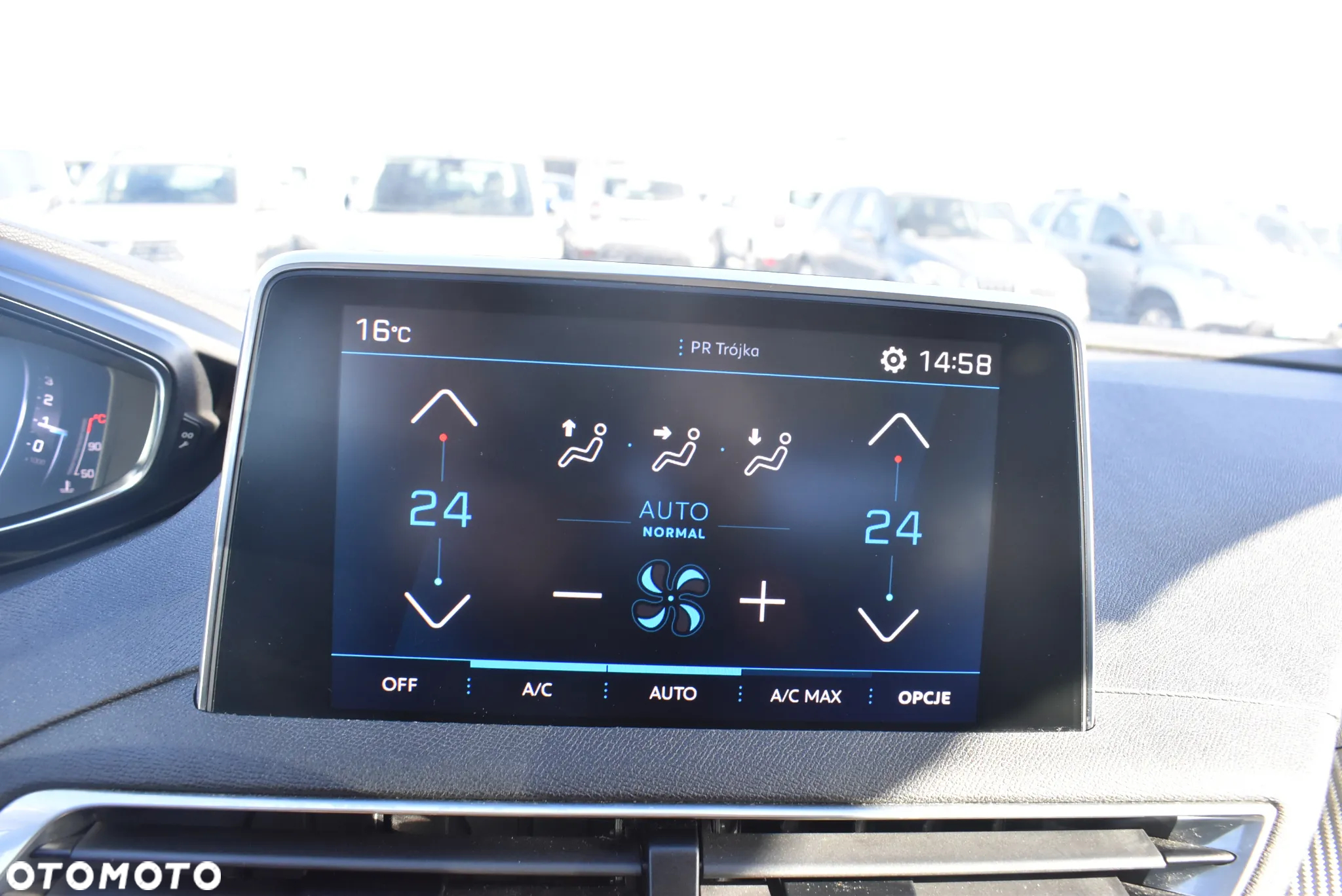 Peugeot 3008 1.2 PureTech Active Pack S&S - 28
