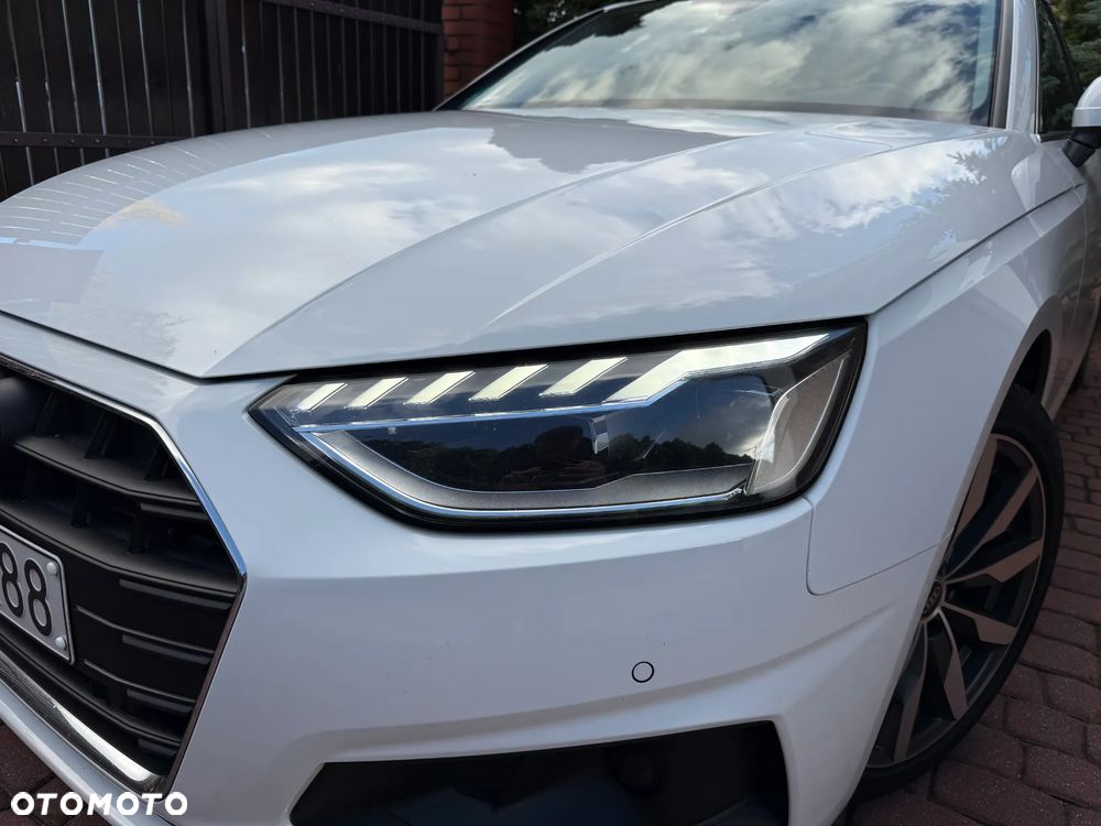 Audi A4 Limousine - 32