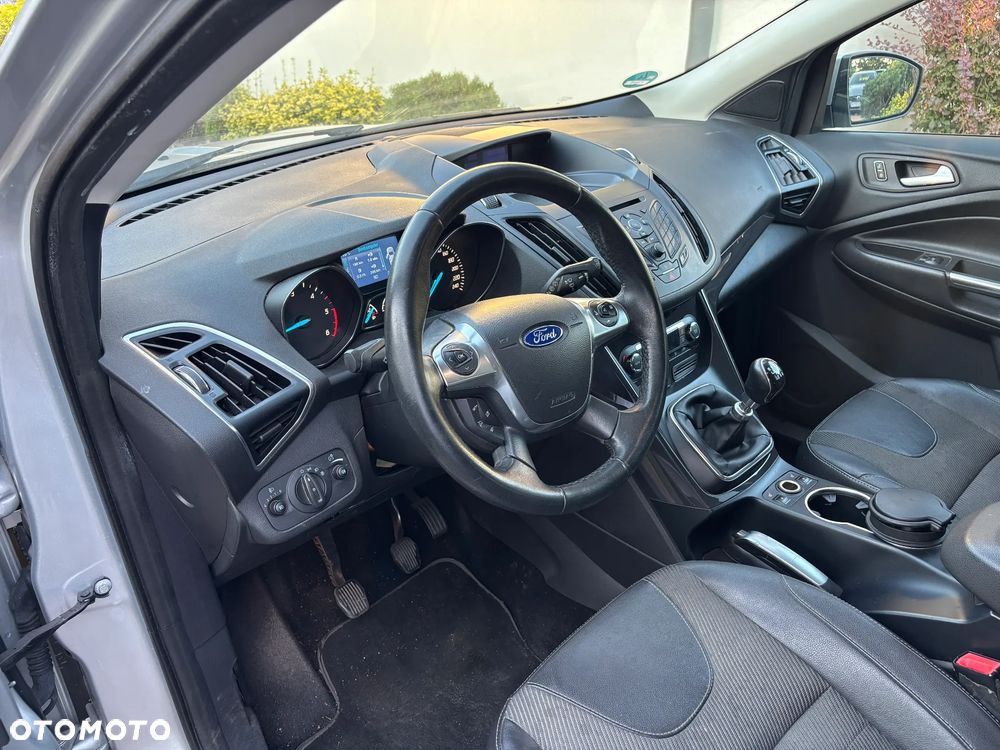Ford Kuga 2.0 TDCi 4x4 Titanium - 11