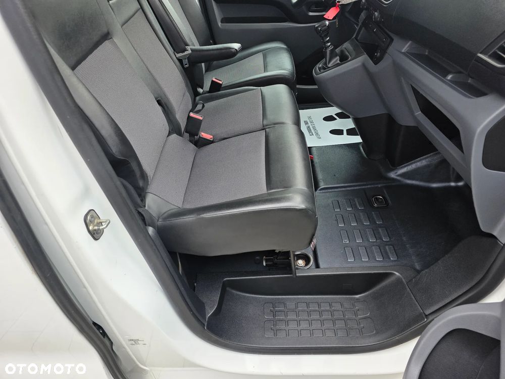 Opel Vivaro - 25