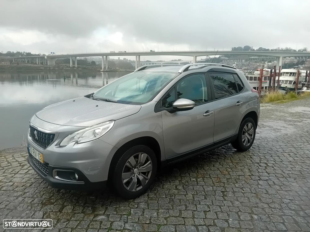 Peugeot 2008 1.6 BlueHDi Style - 4