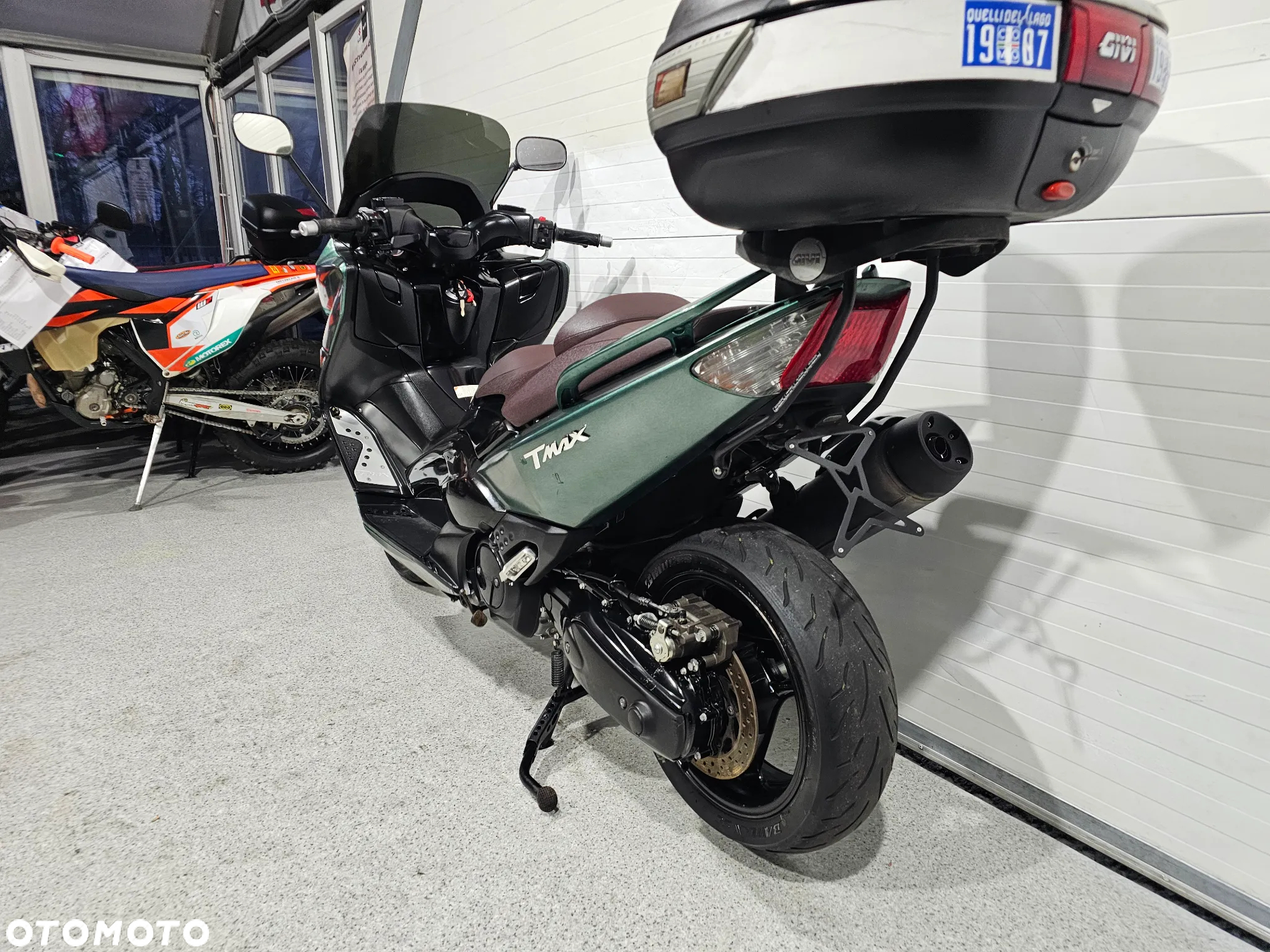 Yamaha Tmax - 10