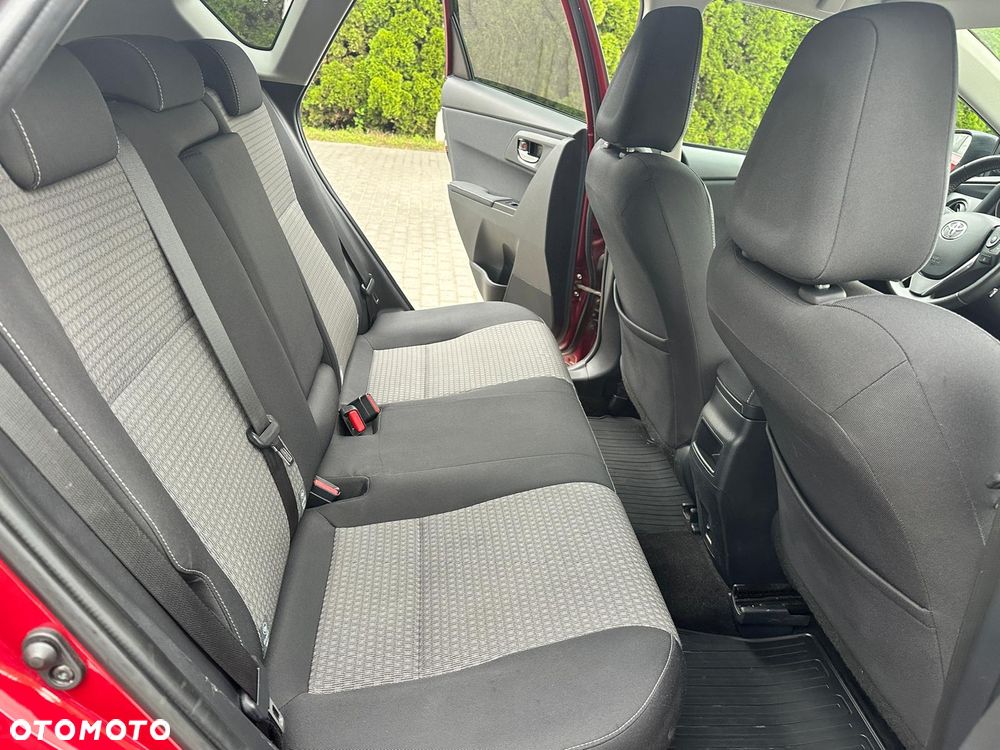 Toyota Auris - 14