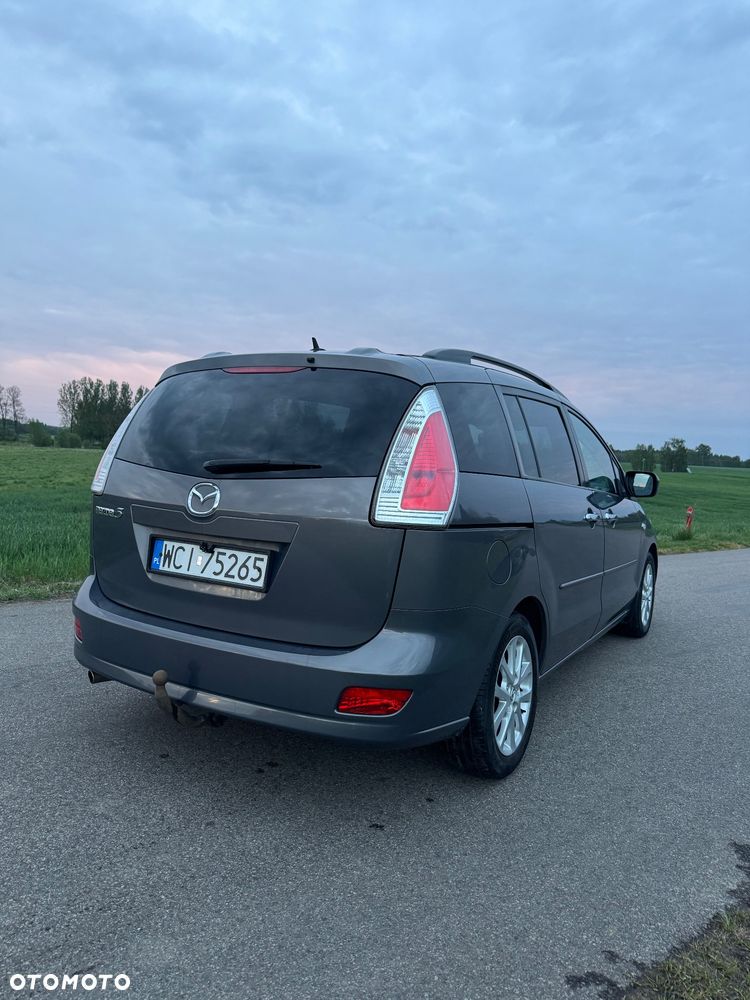 Mazda 5 - 10